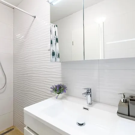 Apartamento 2 Bedroom Gorgeous In